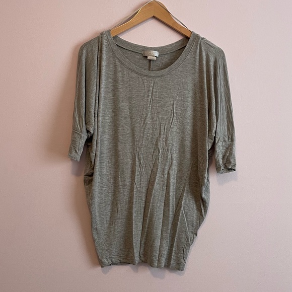Toska Tops - Batwing sleeve tunic